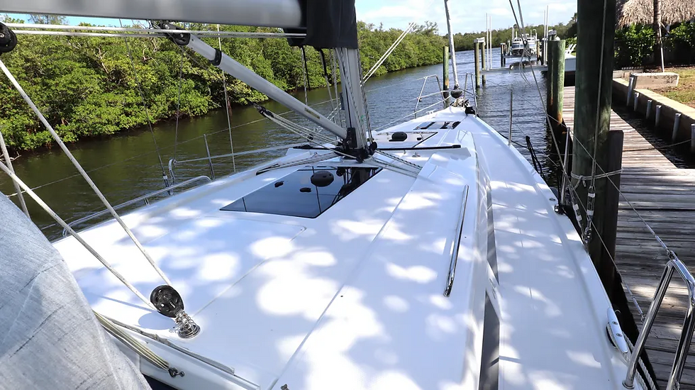 サムネイル： 2020 Hanse 388 | 37ft Hobe Sound, Florida