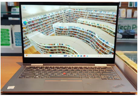 Lenovo ThinkPad X1 Yoga  Core i7 - 8th Gen  Touch screen 12GB 512GB