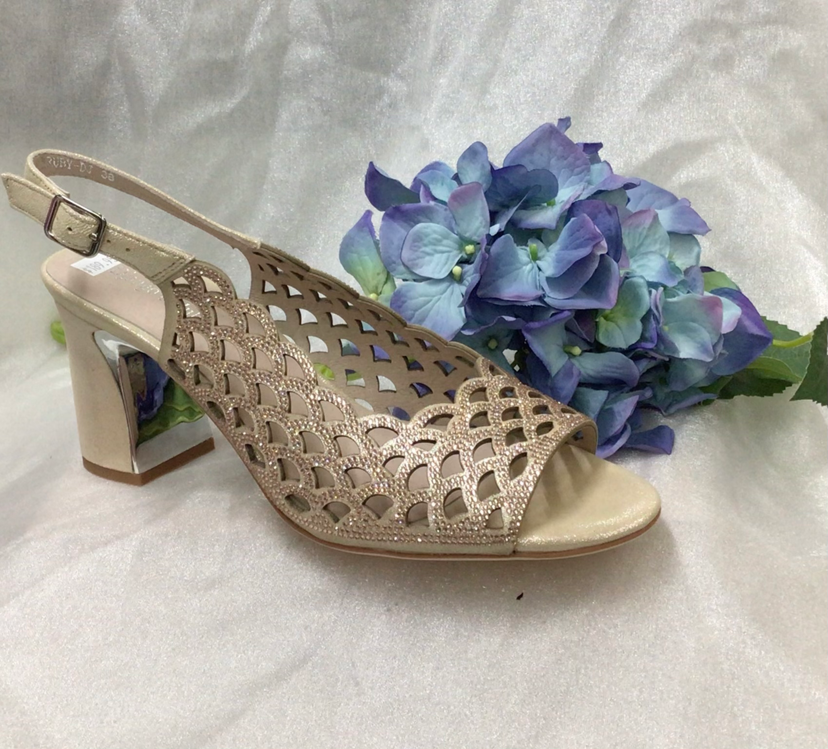 Django and Juliette - Kruby (Nude Shimmer)