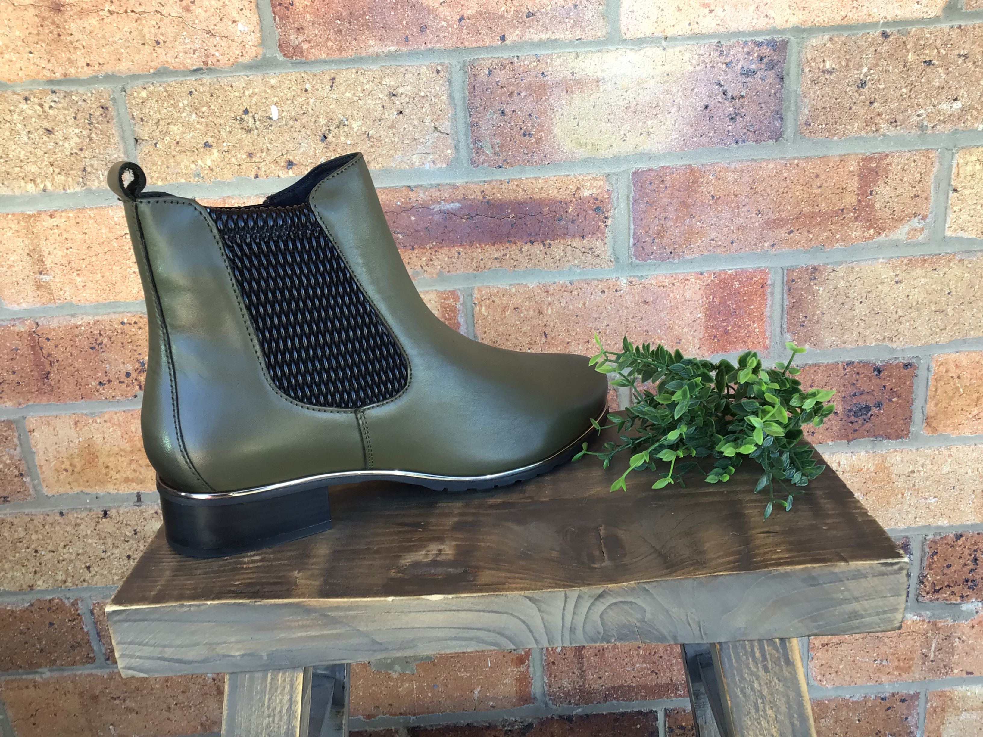 Josef Seibel - Chiara 02 (Olive)