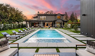 shutterstock_2533397939-s.jpg