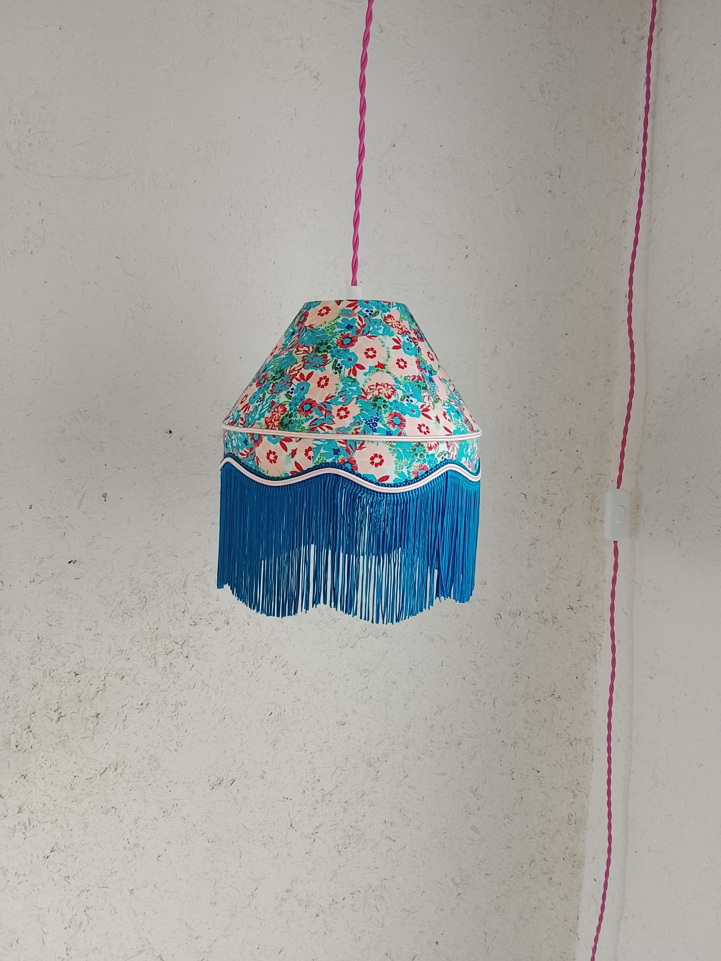 Baladeuse à franges L'Ondine style rétro tissu bleu et câble torsadé