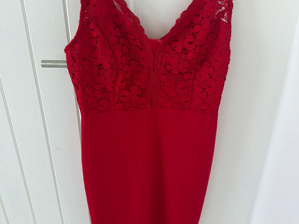 Red Lace Sleeveless Bodycon Dress