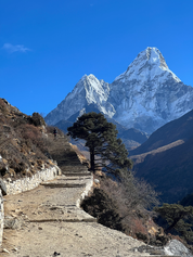 Hiking tour for women to Everest Base Camp