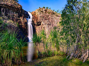 Gunlom-Falls-in-Kakadu-Northern-Territor