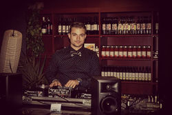 43445419_2118587861498726_8472986794353229824_o