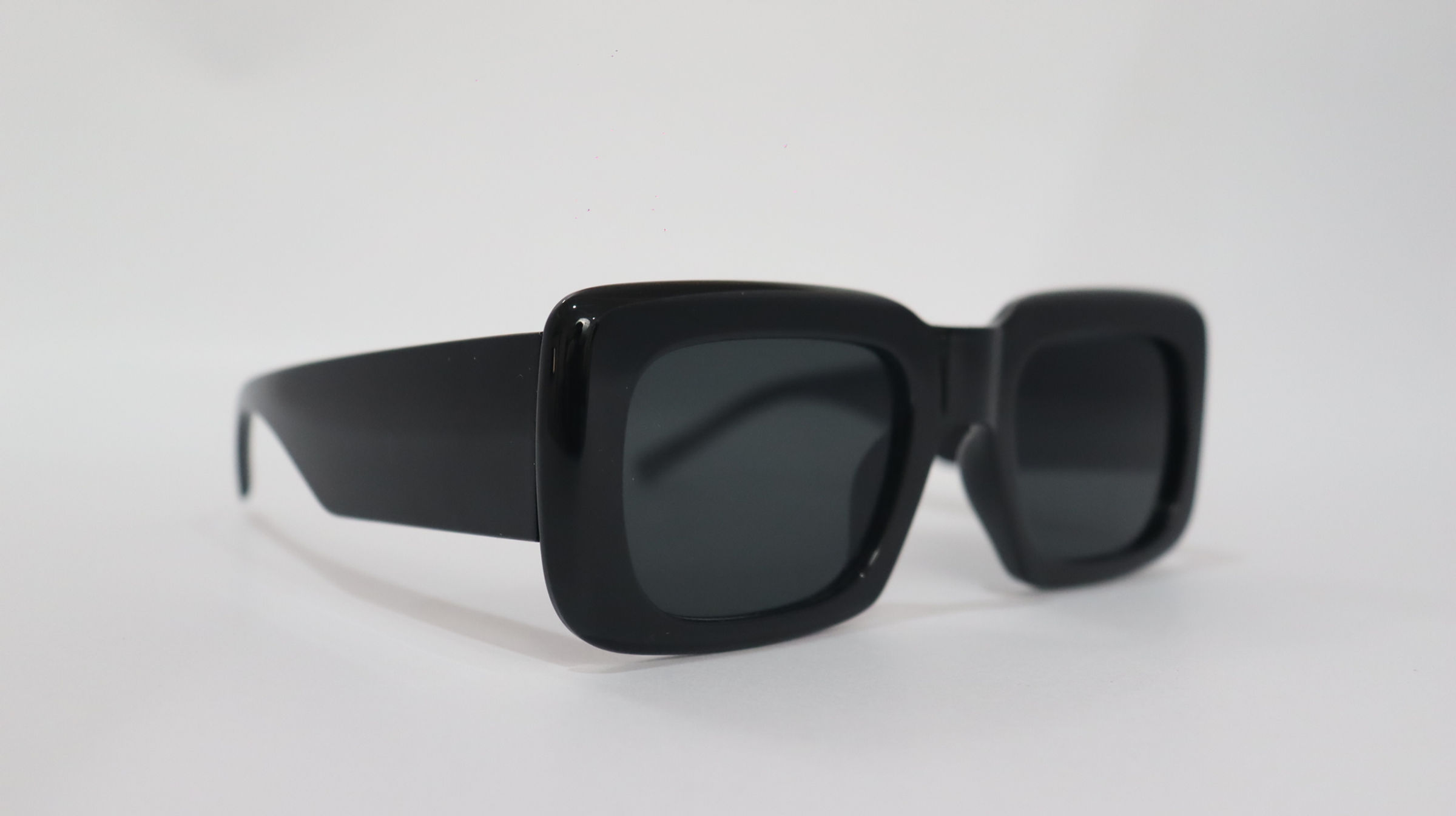 🌑 Sleek Obsidian: Full Black Frame Wide Leg Sunglasses by OwlEyes 🕶️