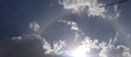 Halo é Fenómeno óptico, onde foi visto por muitas pessoas em Cedro-CE e cidades vizinhas .