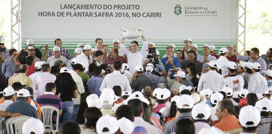Mais de 132 mil agricultores beneficiados no lançamento do Hora de Plantar 2016.