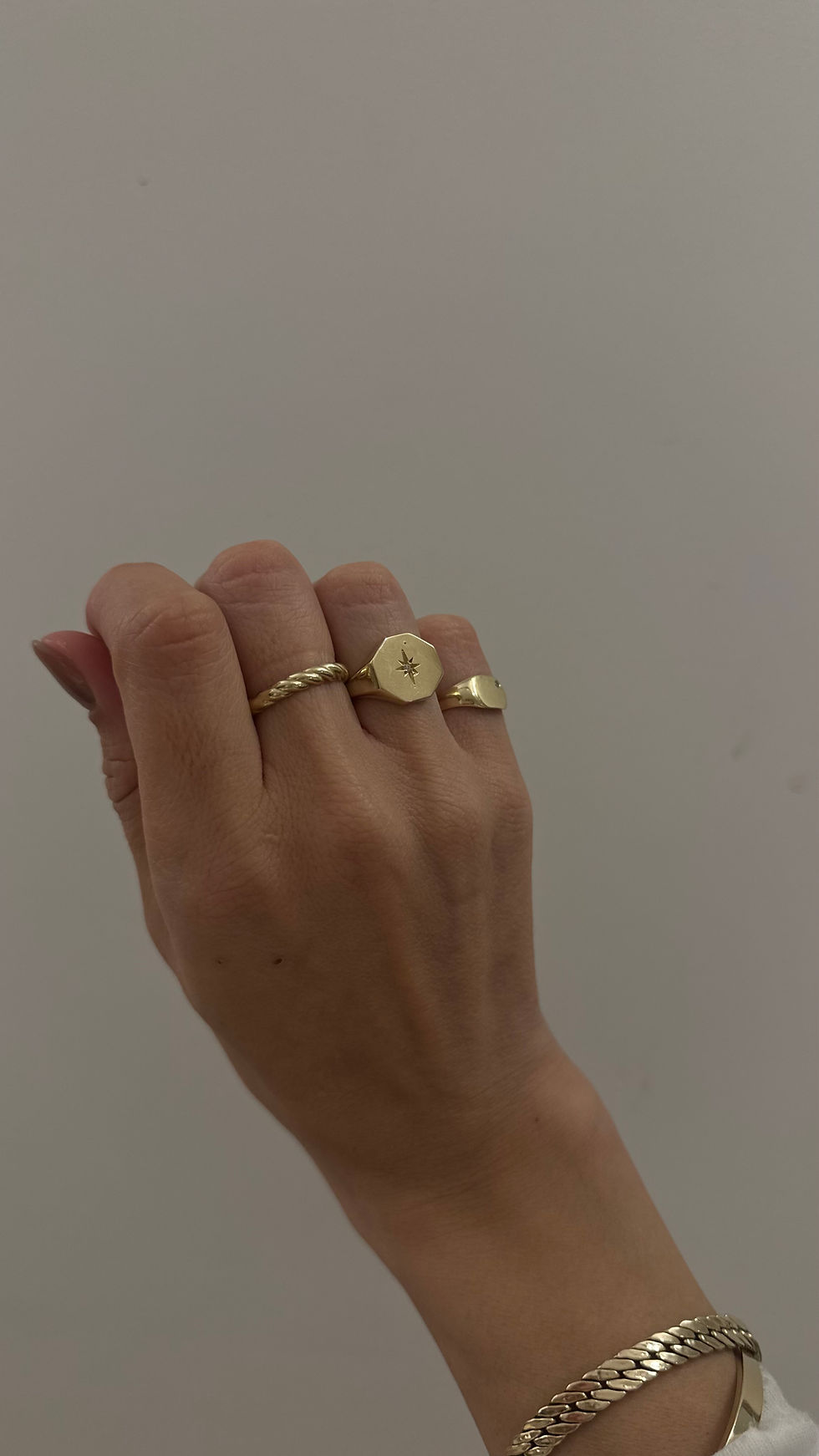 Thumbnail: Zara Ring