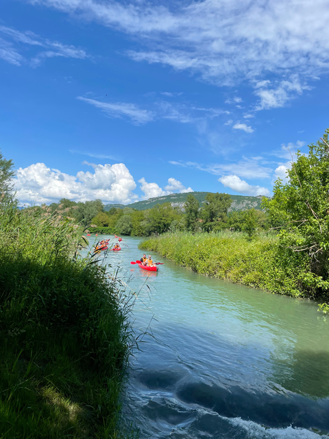 Canoë dans une lône dans l'Ain