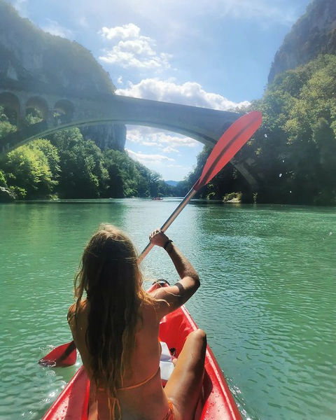 Canoë kayak sous le pont de la Balme