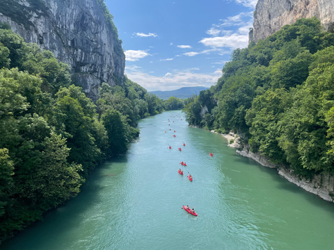 Groupe de canoë en Savoie