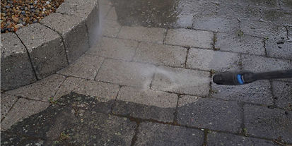 Sidewalk Driveway Pressure Washing.jpg