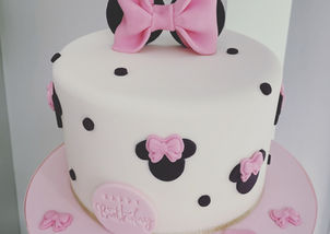 Celebration Cakes - Lyttle Cakes