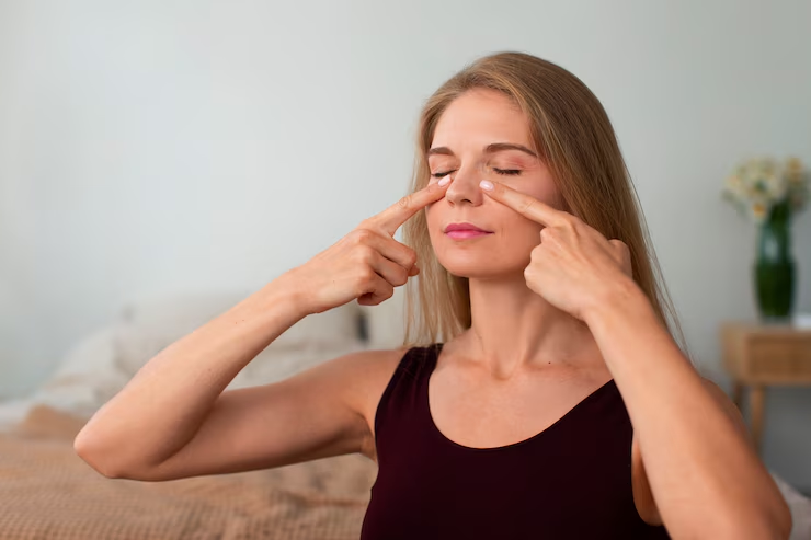 Cheek Lifter