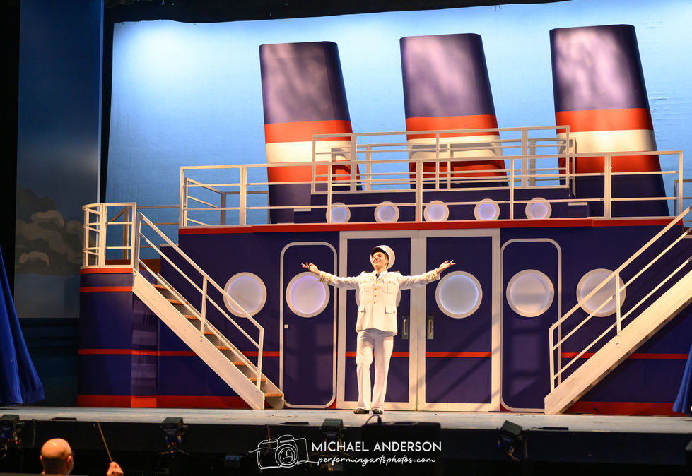 Show Photo