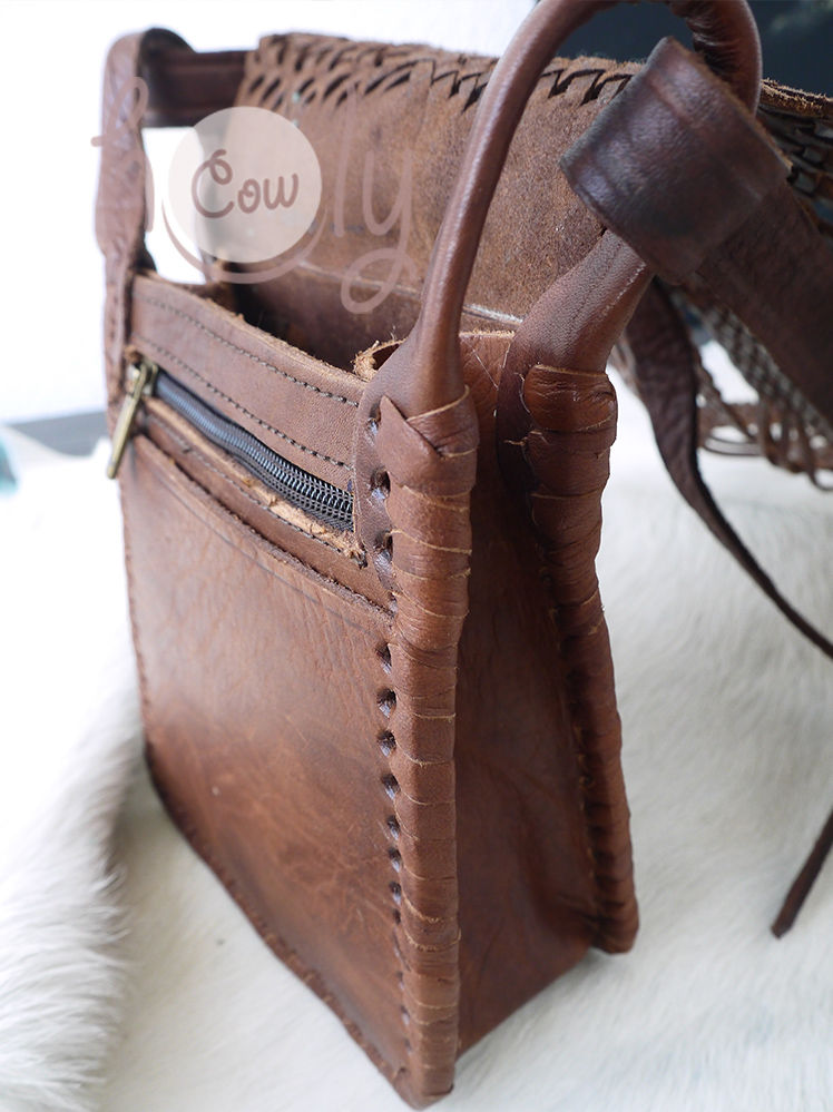 Thumbnail: Handmade Medieval Leather Shoulder Bag
