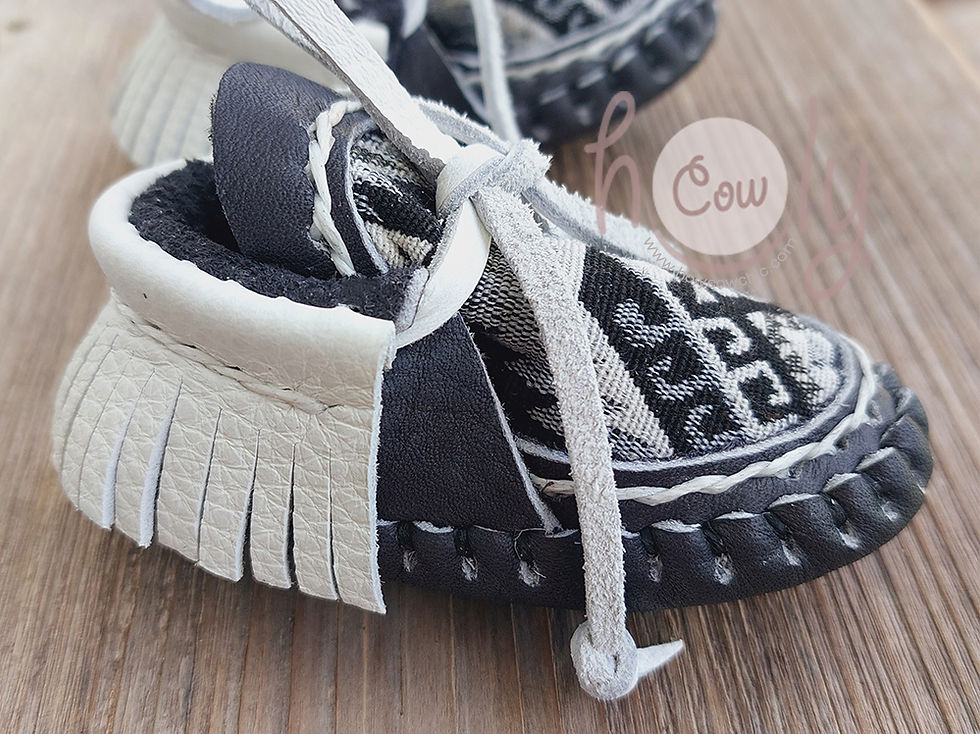 Thumbnail: Gray And White Leather Baby Moccasins