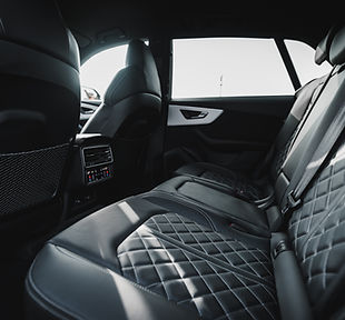 audi-q8_25.jpg