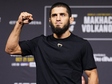 Joe Rogan Calls for Superfight: Islam Makhachev vs. Ilia Topuria Over Welterweight Plans