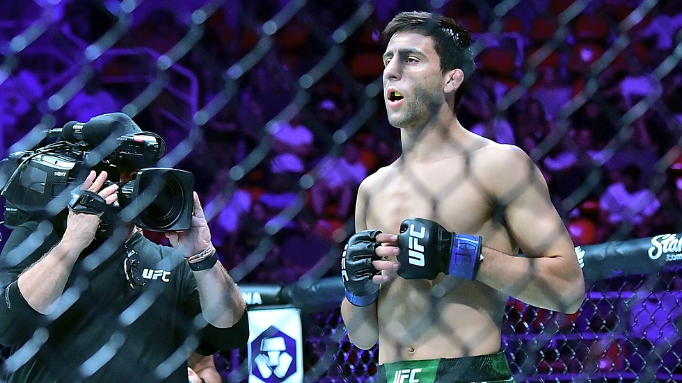 Alex Perez vs. Steve Erceg Added to UFC Vegas 109 With Middleweight Headliner Confirmed