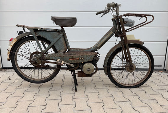 Peugeot Vintage Moped