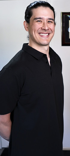 Headshot 2026_edited_edited.jpg