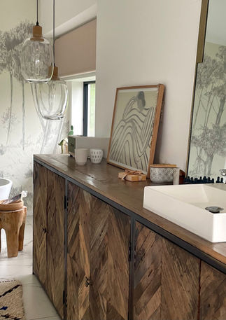 Aménagement salle de bain contemporaine avec meuble bois sur mesure à Metz
