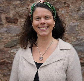 Joana Webber, experienced Ayurvedic health practitioner offering face to face and on-line consultations.