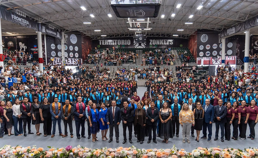 Con llamado a construir una mejor Tijuana, Abdiel Gutiérrez arropa a nueva generación del CBTis 146