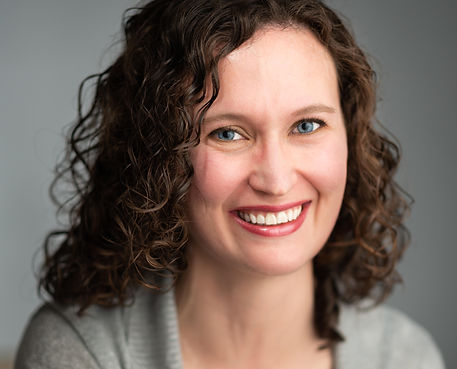 Avery Bandel headshot_edited.jpg