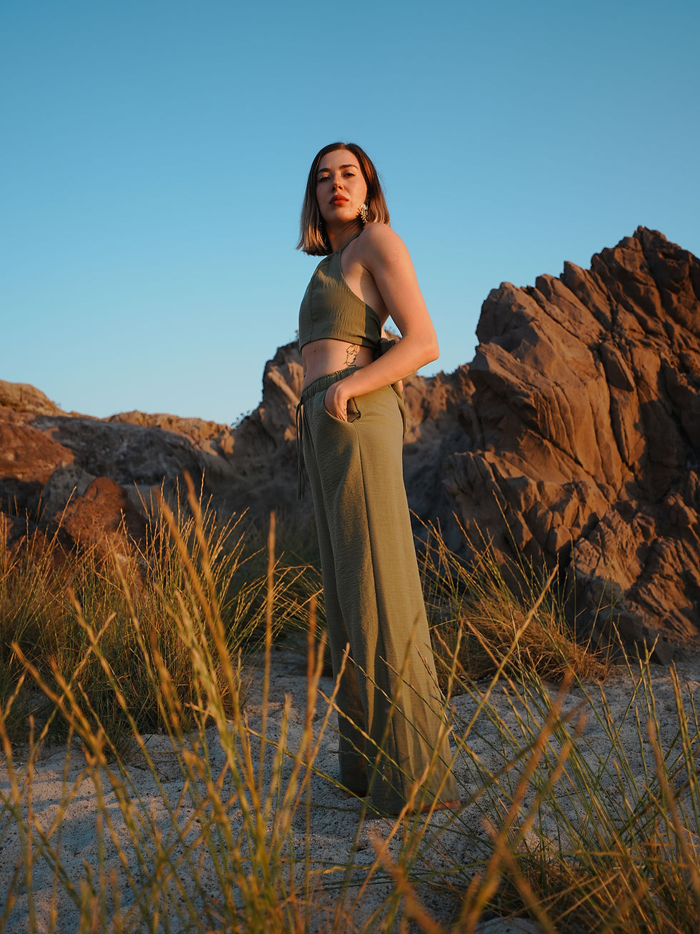 Thumbnail: Linen Green Crop