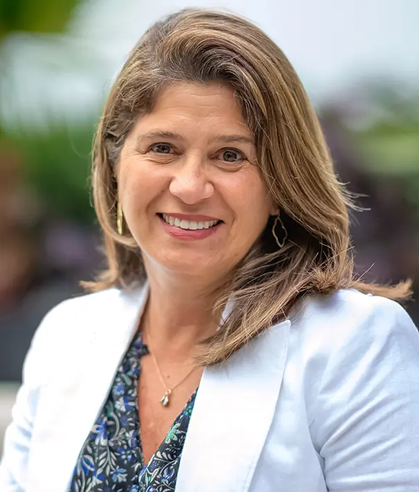 Cristina S.jpg
