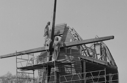 Scaffolding during restoration UH Aug 24