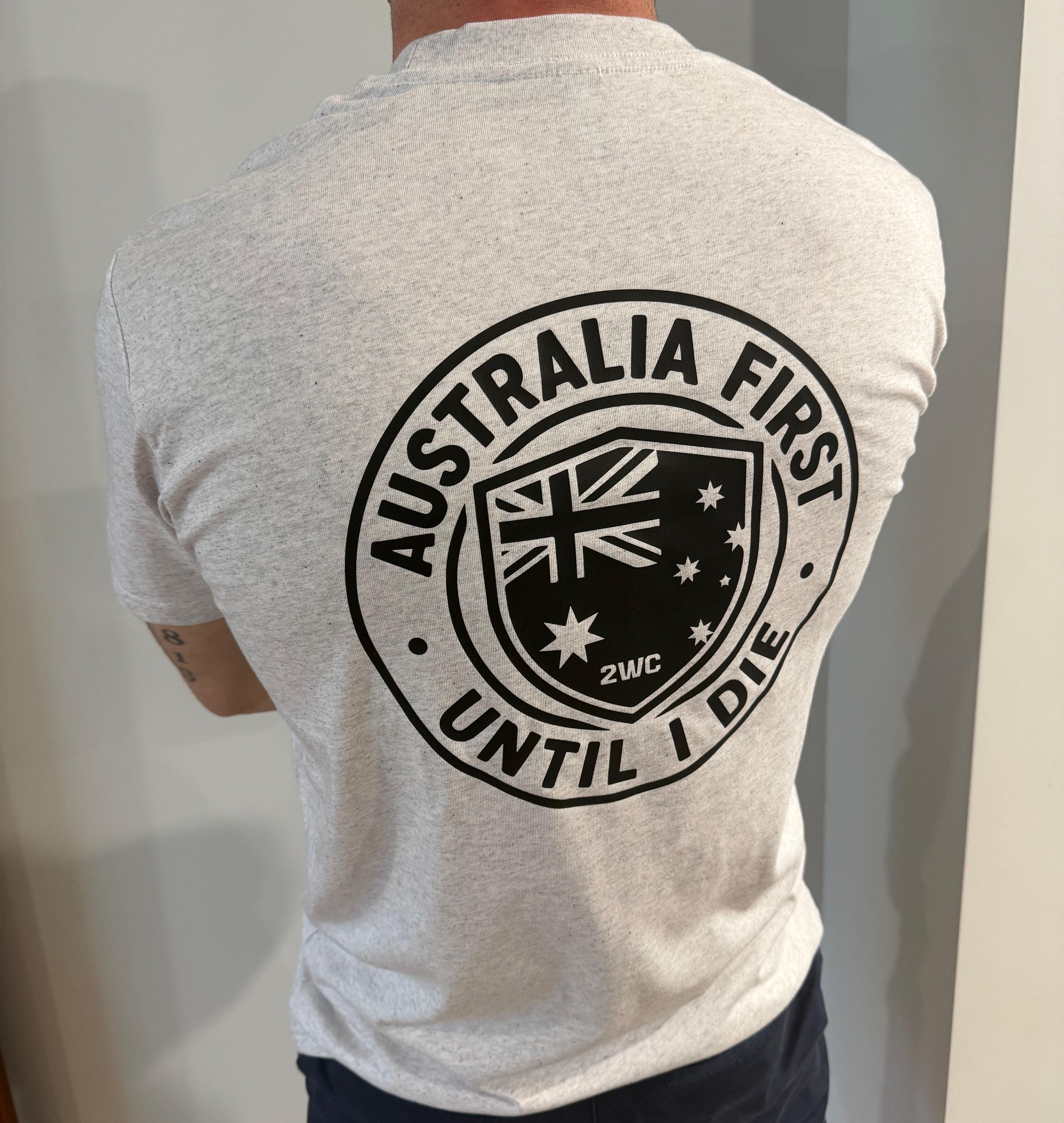 T-Shirt "Aus First"