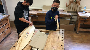 Erste selbstgebaute Longboards gehen an den Start