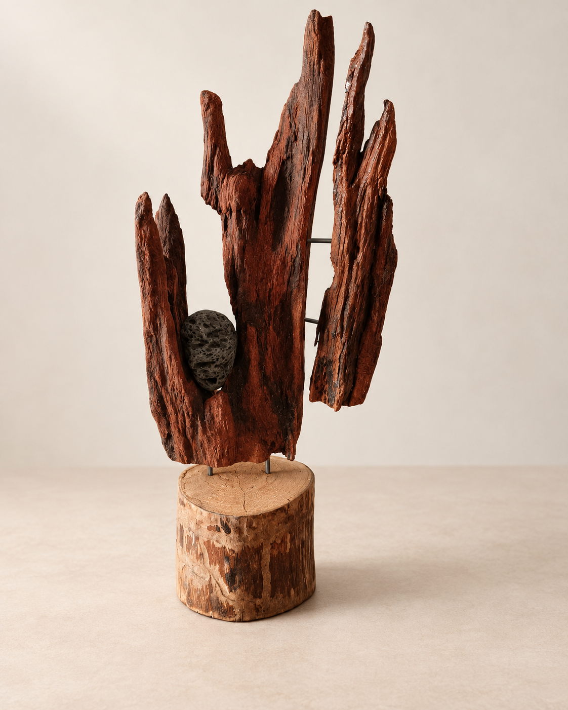 Llamas de Veta - Escultura Abstracta