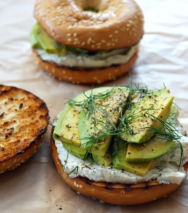 bagel-aguacate