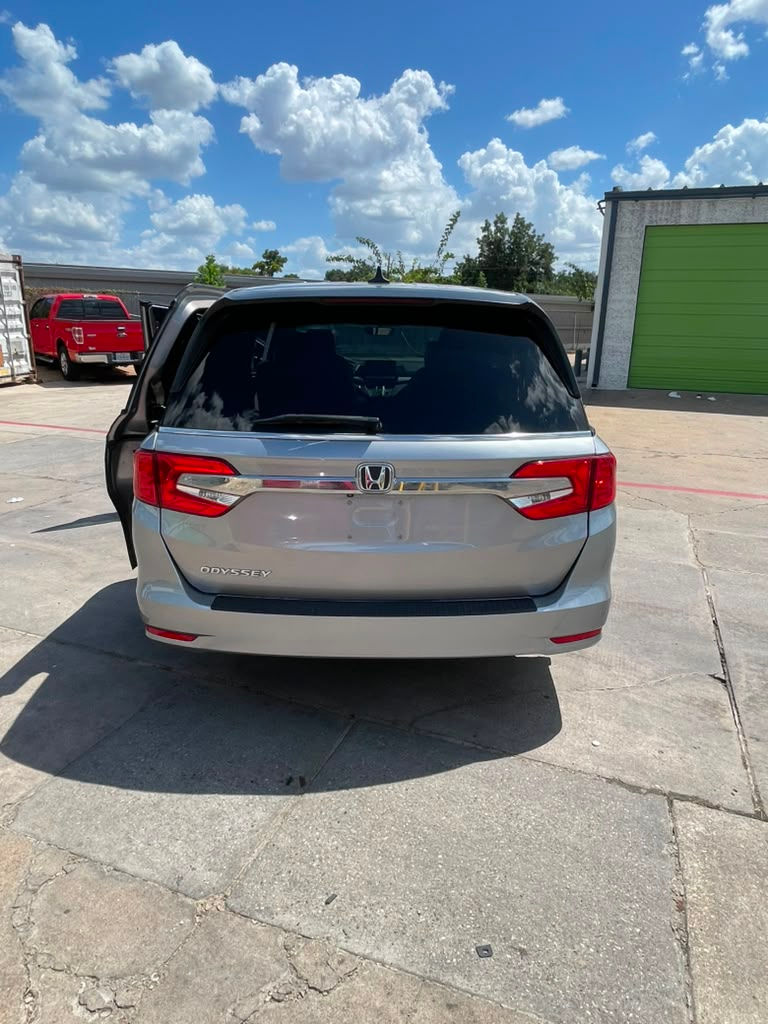 Thumbnail: 2020 Honda Odyssey Ex-L