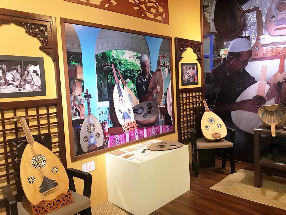 Instruments Museum - Gambus
