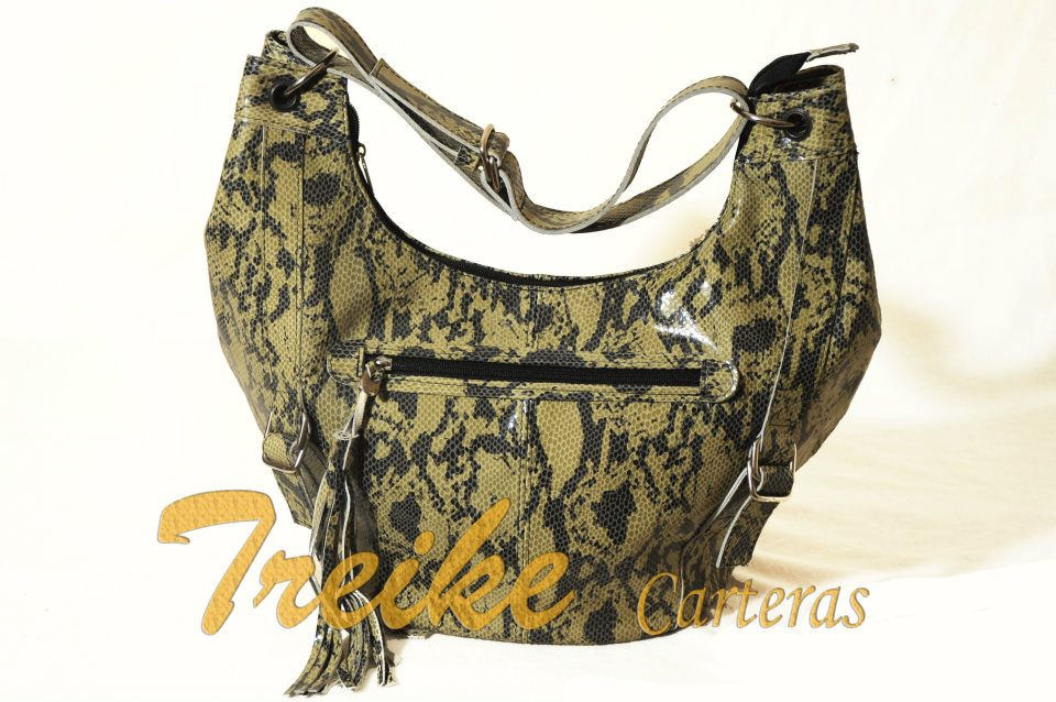 ART. 102  MEDIDAS   25x33x16 cm