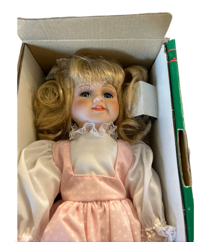 House of Lloyd Christmas Around The World Doll 1993 Hope Giselle