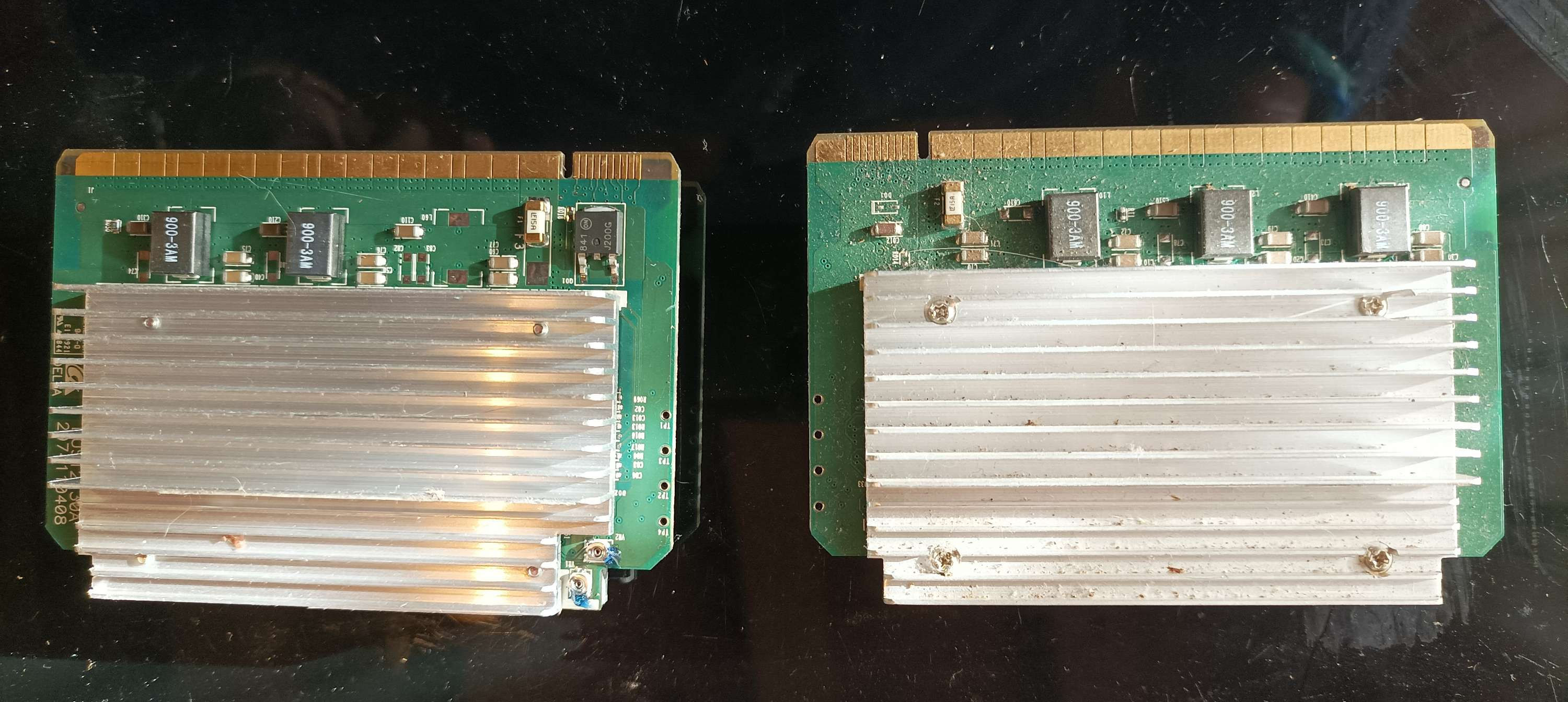 Regolatore di tensione 407748-001