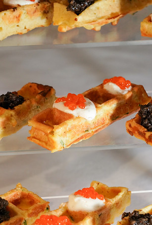 Prestation de traiteur pour mariage évènement évènementielle service buffet soirée mariés dégustation vin d'honneur bal  bouchées apérétives verrines cuillieres 