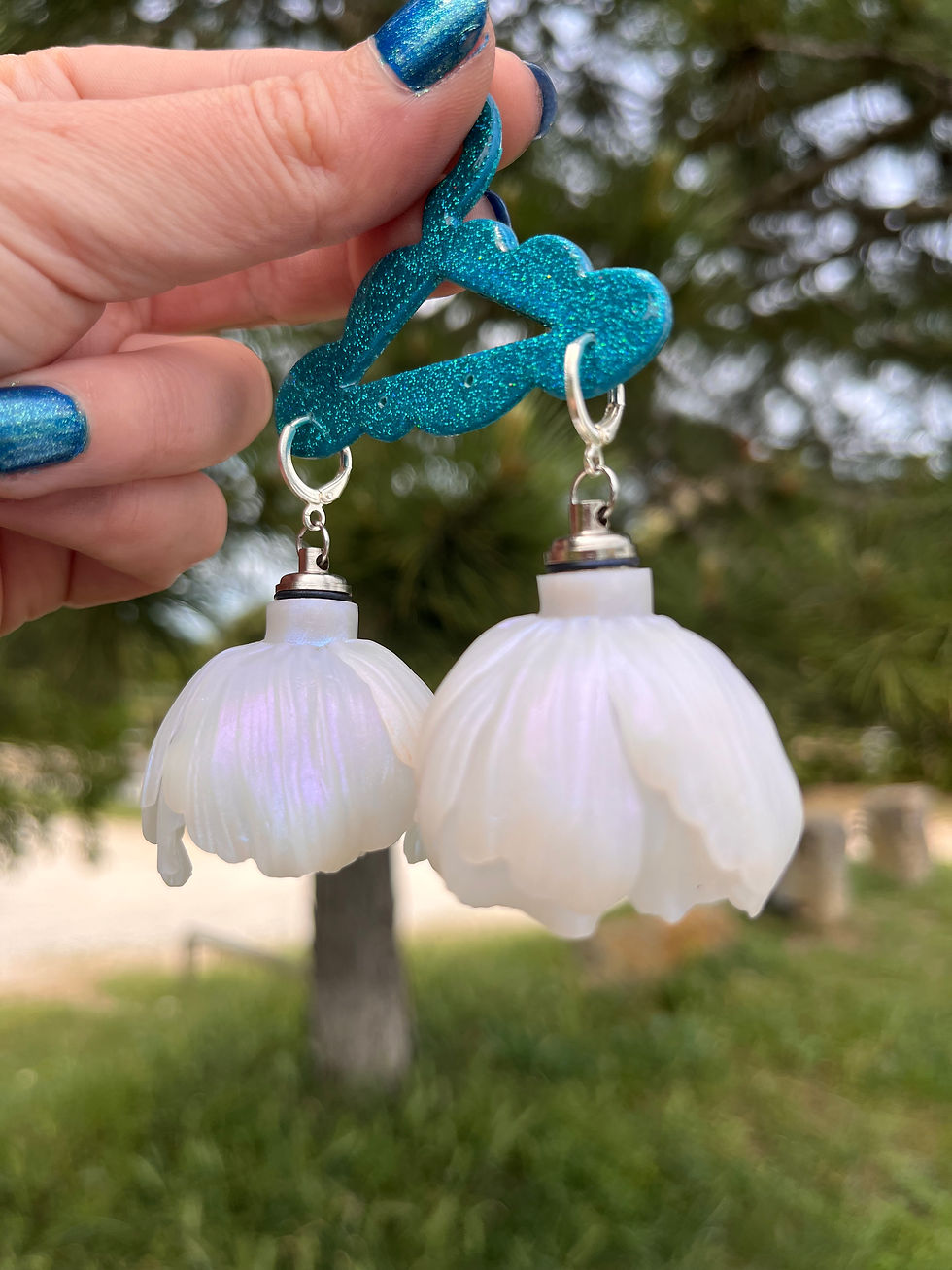 Miniature : Boucles d'oreilles luminaire White Flowers