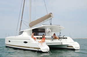 Lipari 41 Evolution de Fountaine Pajot Catamarans : performance et convivialité