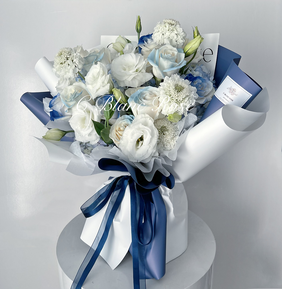 Thumbnail: Navy Blue Poise Bouquet