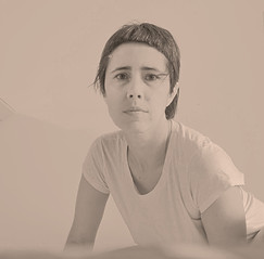 PERFIL - Malu Teodoro_edited.jpg