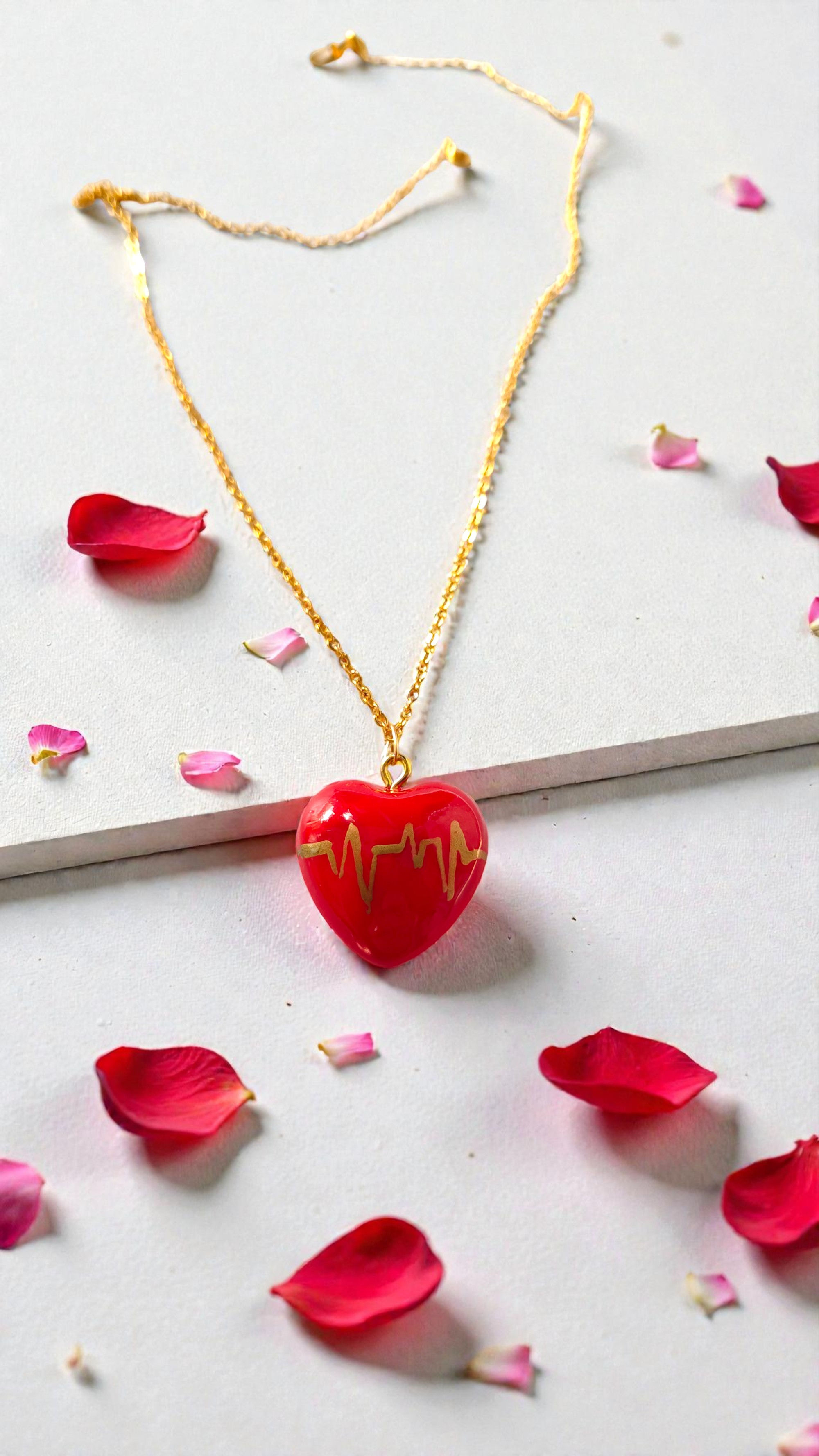 Red heart heartbeat necklace for women with romantic heart pendant design
